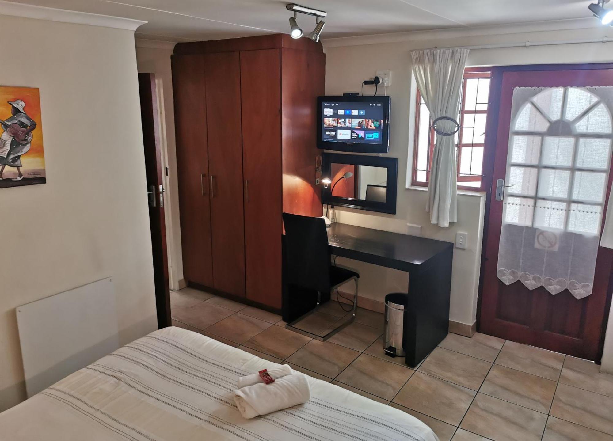 Villa Stella Guest House Эденвейл Экстерьер фото
