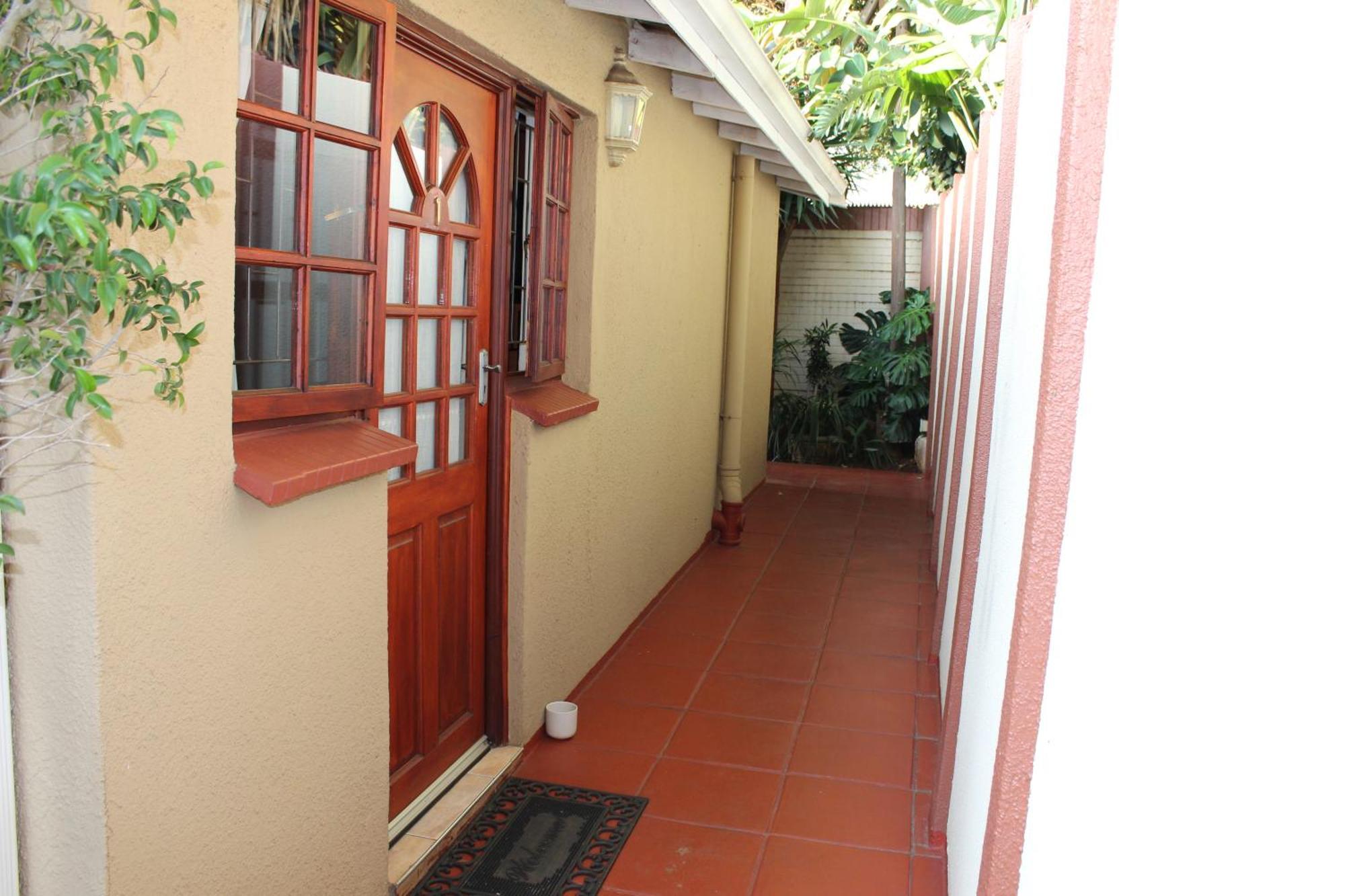 Villa Stella Guest House Эденвейл Экстерьер фото