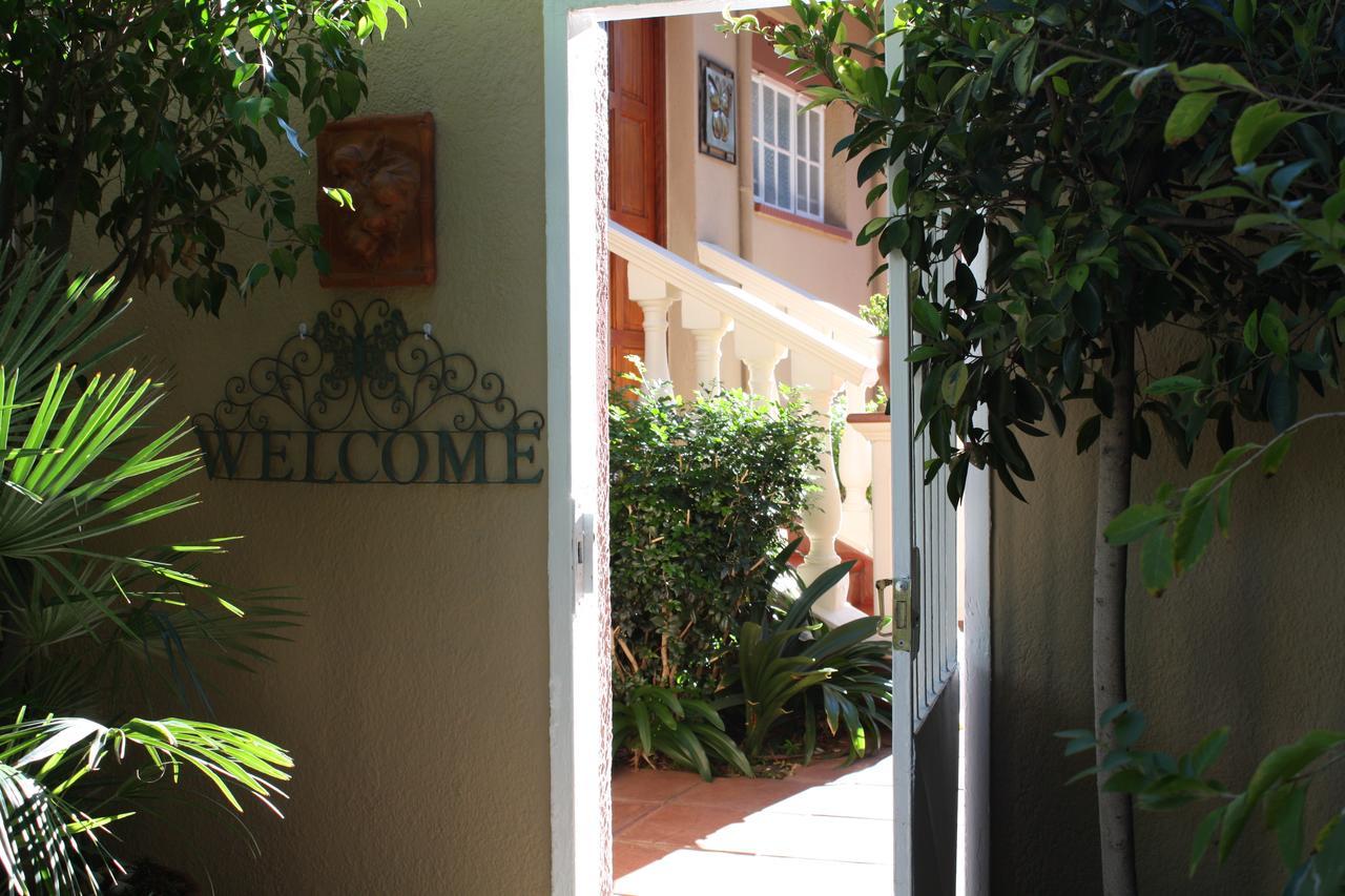 Villa Stella Guest House Эденвейл Экстерьер фото